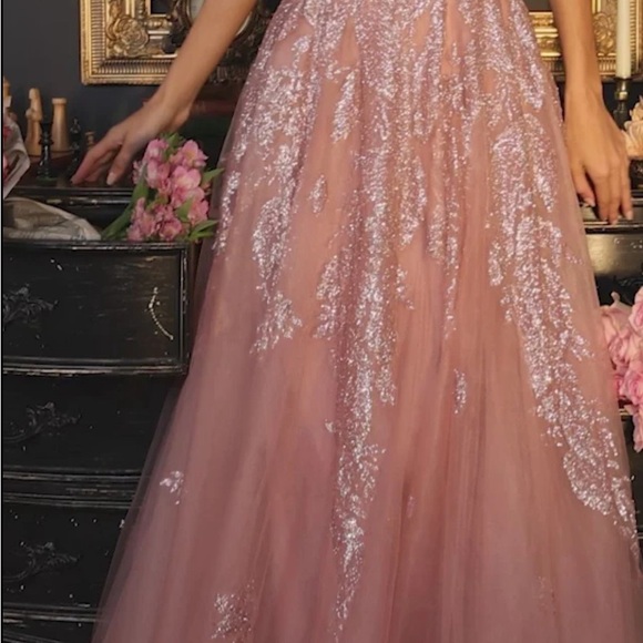 Prom Dress. LaDivine by Cinderella J852 (STRAPLESS LAYERED TULLE BALL GOWN) - Picture 3 of 7